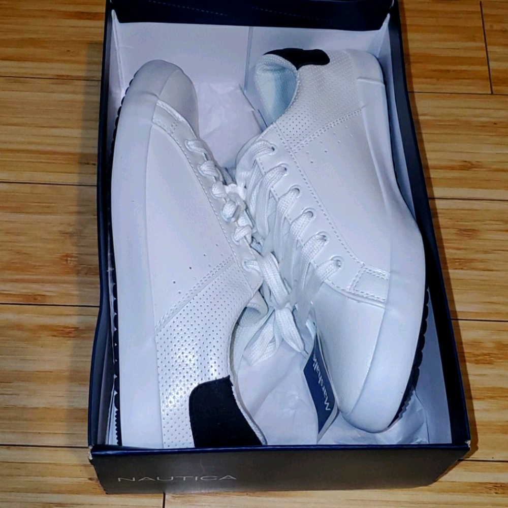 Nautica Shoes Size 9